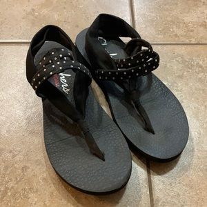 Skechers Yoga Foam sandal